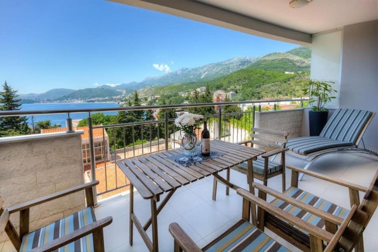 Apartment Sweet Memories Sveti Stefan Exteriör bild