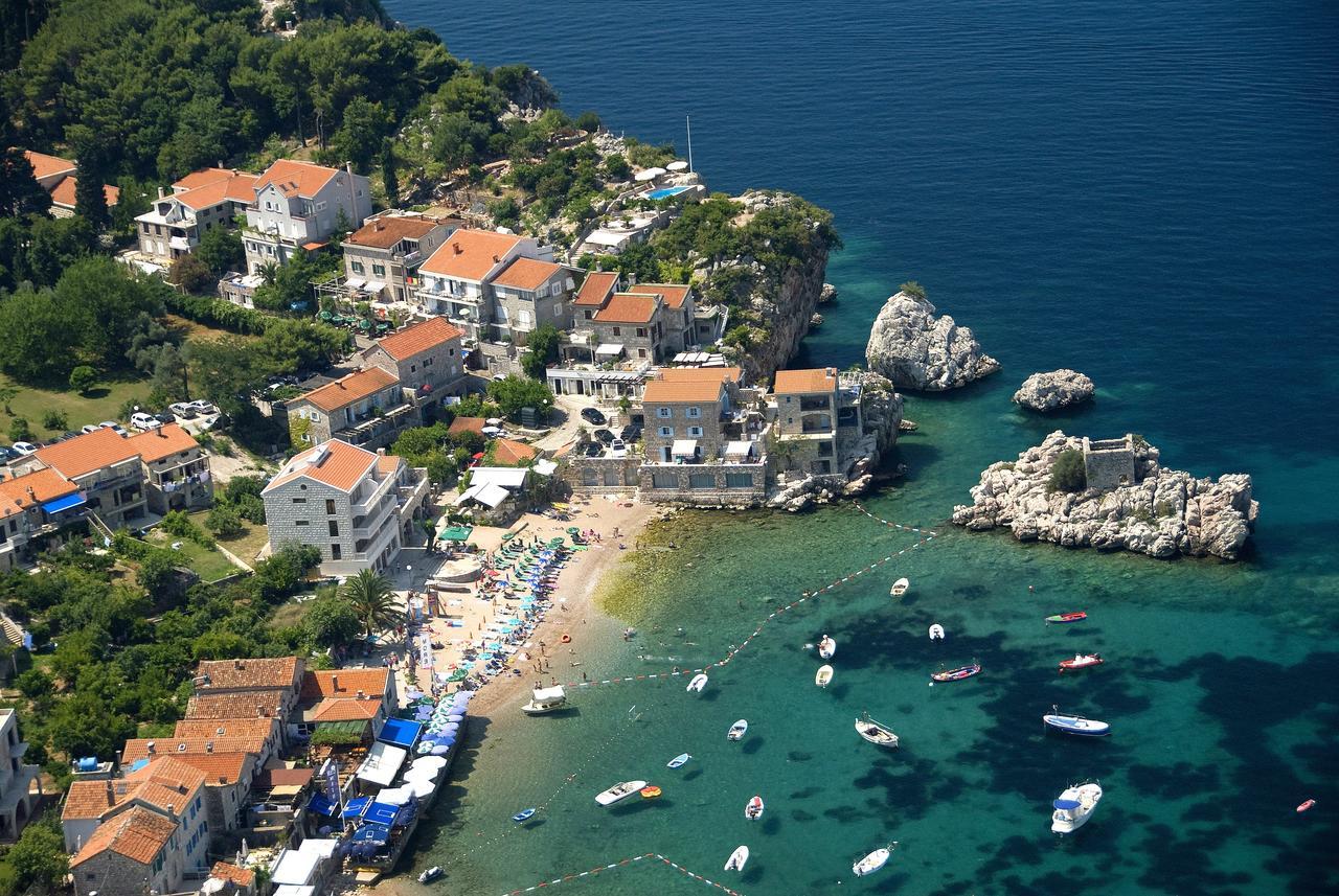 Apartment Sweet Memories Sveti Stefan Exteriör bild